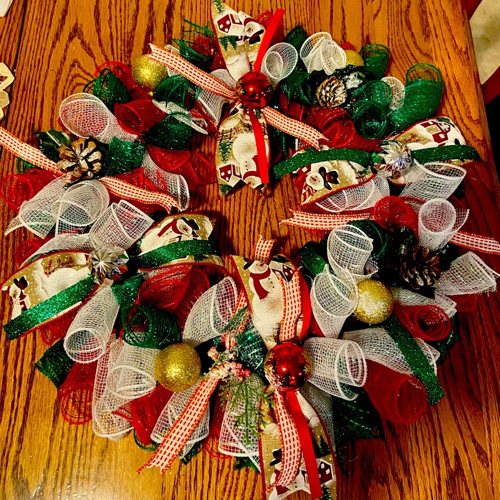 14 inch Mesh Christmas Wreath